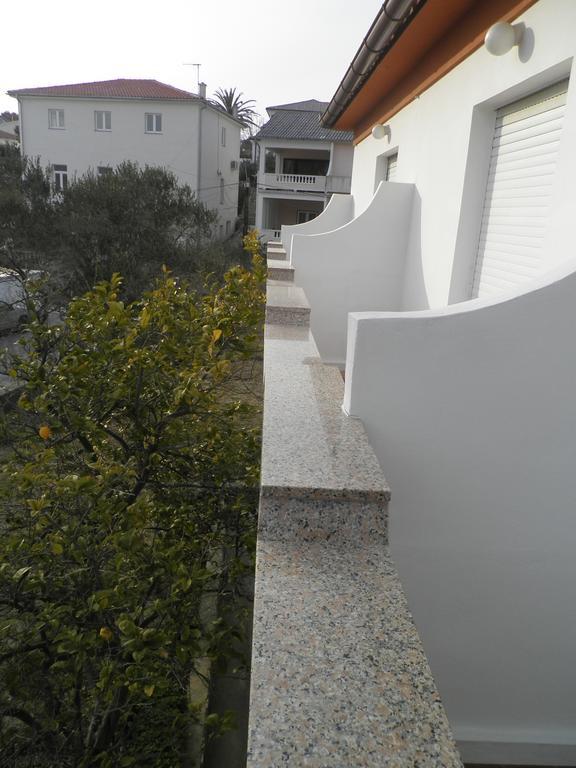 Rooms Pipo Banjol Exterior photo